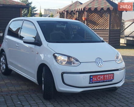 Белый Фольксваген e-up, объемом двигателя 0 л и пробегом 84 тыс. км за 6200 $, фото 4 на Automoto.ua
