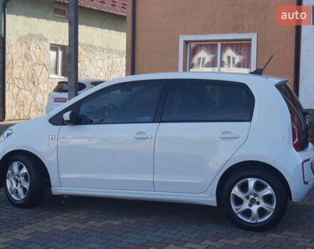 Белый Фольксваген e-up, объемом двигателя 0 л и пробегом 84 тыс. км за 6200 $, фото 12 на Automoto.ua