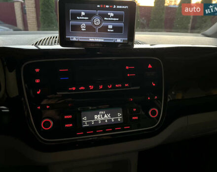 Белый Фольксваген e-up, объемом двигателя 0 л и пробегом 101 тыс. км за 6250 $, фото 128 на Automoto.ua