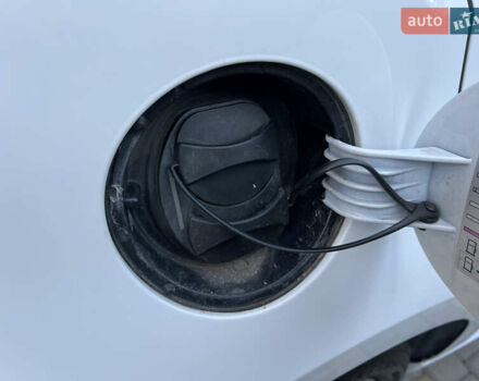 Белый Фольксваген e-up, объемом двигателя 0 л и пробегом 101 тыс. км за 6250 $, фото 87 на Automoto.ua