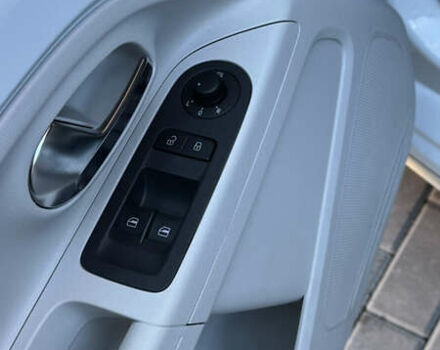 Белый Фольксваген e-up, объемом двигателя 0 л и пробегом 49 тыс. км за 8100 $, фото 35 на Automoto.ua