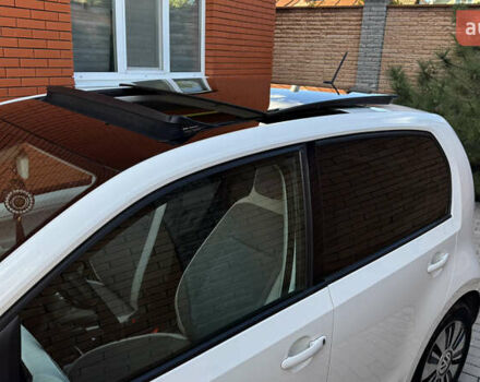 Белый Фольксваген e-up, объемом двигателя 0 л и пробегом 49 тыс. км за 8100 $, фото 11 на Automoto.ua