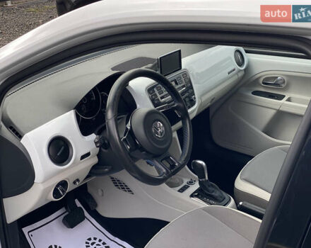 Белый Фольксваген e-up, объемом двигателя 0 л и пробегом 106 тыс. км за 6700 $, фото 43 на Automoto.ua