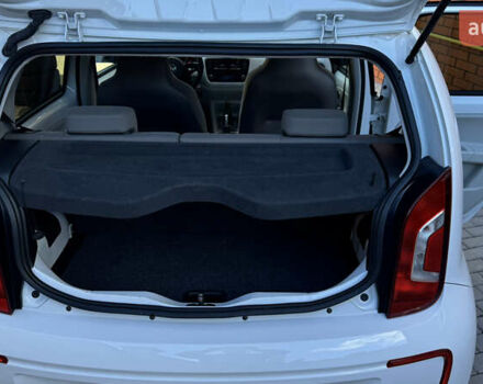 Белый Фольксваген e-up, объемом двигателя 0 л и пробегом 49 тыс. км за 8100 $, фото 17 на Automoto.ua