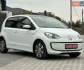 Белый Фольксваген e-up, объемом двигателя 0 л и пробегом 63 тыс. км за 7950 $, фото 2 на Automoto.ua