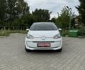 Белый Фольксваген e-up, объемом двигателя 0 л и пробегом 124 тыс. км за 6300 $, фото 1 на Automoto.ua
