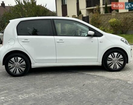 Белый Фольксваген e-up, объемом двигателя 0 л и пробегом 63 тыс. км за 7950 $, фото 3 на Automoto.ua