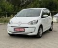Белый Фольксваген e-up, объемом двигателя 0 л и пробегом 124 тыс. км за 6300 $, фото 3 на Automoto.ua
