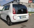 Білий Фольксваген e-up, об'ємом двигуна 0 л та пробігом 67 тис. км за 7500 $, фото 4 на Automoto.ua