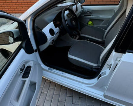 Белый Фольксваген e-up, объемом двигателя 0 л и пробегом 49 тыс. км за 8100 $, фото 34 на Automoto.ua