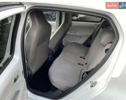 Белый Фольксваген e-up, объемом двигателя 0 л и пробегом 106 тыс. км за 6700 $, фото 44 на Automoto.ua