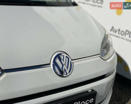 Белый Фольксваген e-up, объемом двигателя 0 л и пробегом 106 тыс. км за 6700 $, фото 27 на Automoto.ua