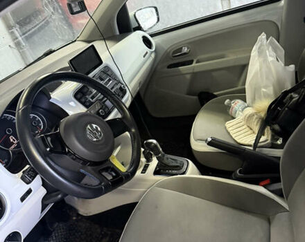 Білий Фольксваген e-up, об'ємом двигуна 0 л та пробігом 68 тис. км за 6600 $, фото 4 на Automoto.ua