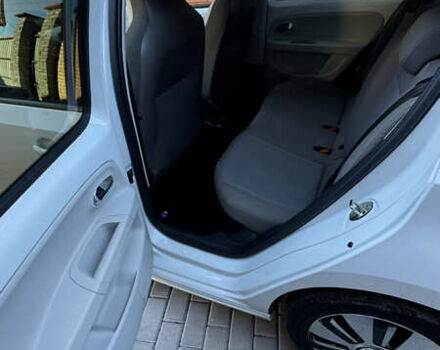 Белый Фольксваген e-up, объемом двигателя 0 л и пробегом 49 тыс. км за 8100 $, фото 32 на Automoto.ua