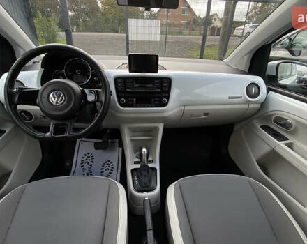 Белый Фольксваген e-up, объемом двигателя 0 л и пробегом 106 тыс. км за 6700 $, фото 51 на Automoto.ua