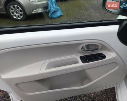 Білий Фольксваген e-up, об'ємом двигуна 0 л та пробігом 67 тис. км за 6200 $, фото 13 на Automoto.ua