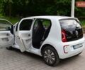 Білий Фольксваген e-up, об'ємом двигуна 0 л та пробігом 63 тис. км за 6950 $, фото 10 на Automoto.ua