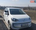 Белый Фольксваген e-up, объемом двигателя 0 л и пробегом 135 тыс. км за 6700 $, фото 1 на Automoto.ua