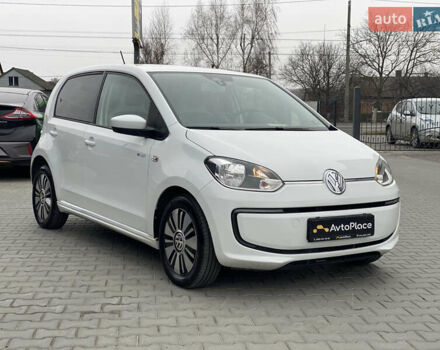 Белый Фольксваген e-up, объемом двигателя 0 л и пробегом 104 тыс. км за 6699 $, фото 2 на Automoto.ua