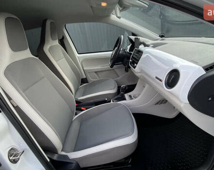 Белый Фольксваген e-up, объемом двигателя 0 л и пробегом 106 тыс. км за 6700 $, фото 52 на Automoto.ua