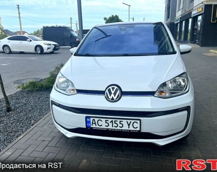 Белый Фольксваген e-up, объемом двигателя 0 л и пробегом 81 тыс. км за 7900 $, фото 2 на Automoto.ua