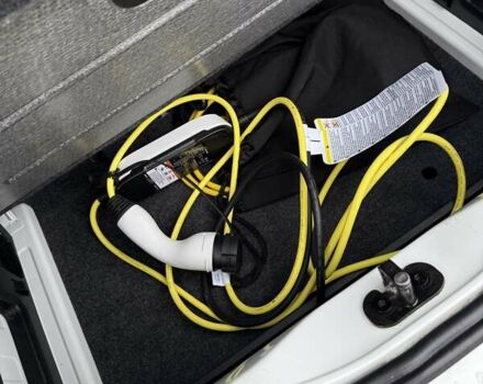 Белый Фольксваген e-up, объемом двигателя 0 л и пробегом 78 тыс. км за 7600 $, фото 28 на Automoto.ua