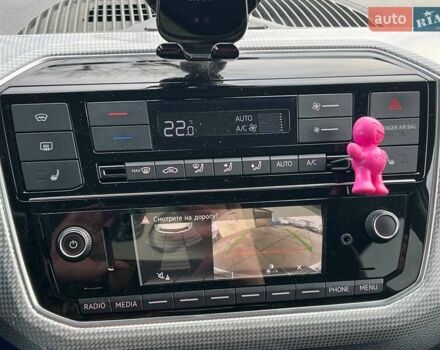 Белый Фольксваген e-up, объемом двигателя 0 л и пробегом 125 тыс. км за 8490 $, фото 15 на Automoto.ua