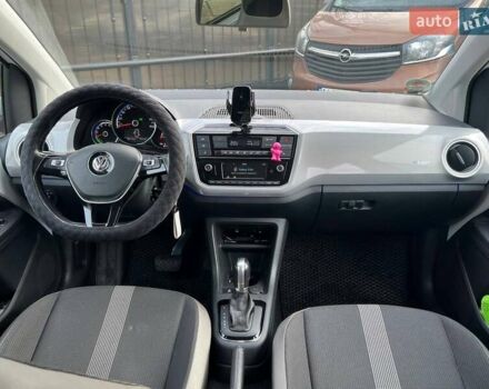 Белый Фольксваген e-up, объемом двигателя 0 л и пробегом 125 тыс. км за 8490 $, фото 12 на Automoto.ua