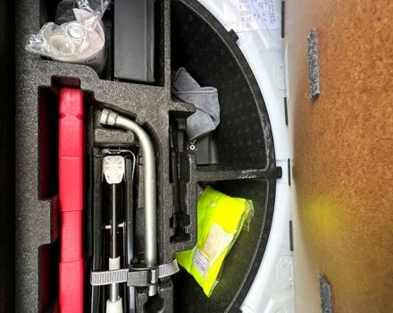 Белый Фольксваген e-up, объемом двигателя 0 л и пробегом 81 тыс. км за 7900 $, фото 10 на Automoto.ua