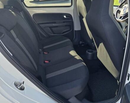 Белый Фольксваген e-up, объемом двигателя 0 л и пробегом 121 тыс. км за 8000 $, фото 7 на Automoto.ua