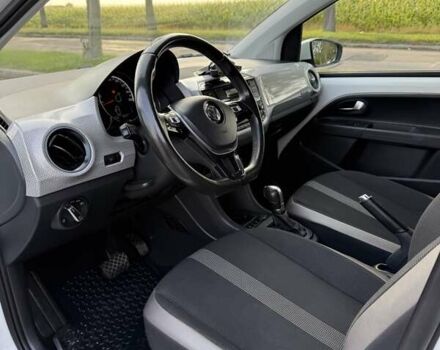 Белый Фольксваген e-up, объемом двигателя 0 л и пробегом 78 тыс. км за 7600 $, фото 14 на Automoto.ua