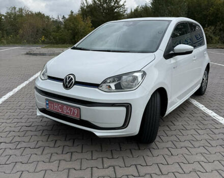 Белый Фольксваген e-up, объемом двигателя 0 л и пробегом 95 тыс. км за 12500 $, фото 2 на Automoto.ua