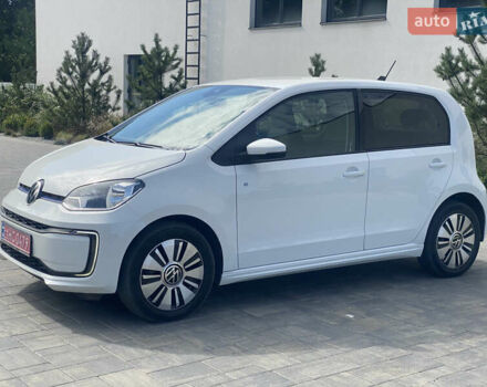 Белый Фольксваген e-up, объемом двигателя 0 л и пробегом 93 тыс. км за 12500 $, фото 1 на Automoto.ua