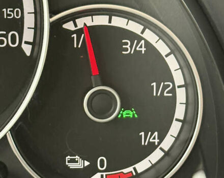 Белый Фольксваген e-up, объемом двигателя 0 л и пробегом 95 тыс. км за 12500 $, фото 36 на Automoto.ua