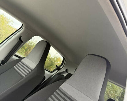 Белый Фольксваген e-up, объемом двигателя 0 л и пробегом 95 тыс. км за 12500 $, фото 19 на Automoto.ua