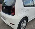 Белый Фольксваген e-up, объемом двигателя 0 л и пробегом 62 тыс. км за 9300 $, фото 82 на Automoto.ua