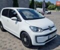 Белый Фольксваген e-up, объемом двигателя 0 л и пробегом 51 тыс. км за 13000 $, фото 10 на Automoto.ua