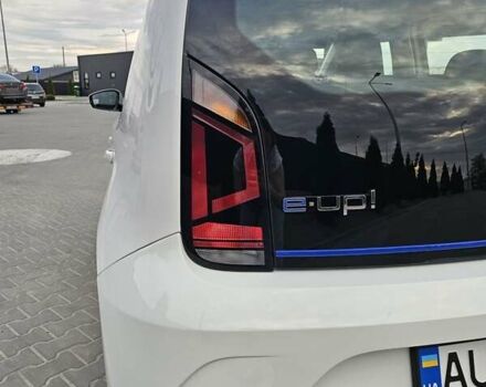 Белый Фольксваген e-up, объемом двигателя 0 л и пробегом 62 тыс. км за 9300 $, фото 146 на Automoto.ua