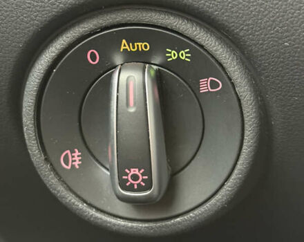 Белый Фольксваген e-up, объемом двигателя 0 л и пробегом 95 тыс. км за 12500 $, фото 33 на Automoto.ua