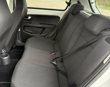 Белый Фольксваген e-up, объемом двигателя 0 л и пробегом 95 тыс. км за 12500 $, фото 16 на Automoto.ua