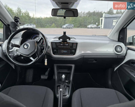 Белый Фольксваген e-up, объемом двигателя 0 л и пробегом 95 тыс. км за 12500 $, фото 26 на Automoto.ua