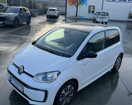 Белый Фольксваген e-up, объемом двигателя 0 л и пробегом 128 тыс. км за 11000 $, фото 21 на Automoto.ua