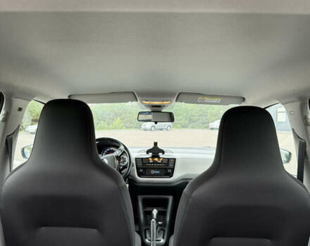 Белый Фольксваген e-up, объемом двигателя 0 л и пробегом 95 тыс. км за 12500 $, фото 27 на Automoto.ua