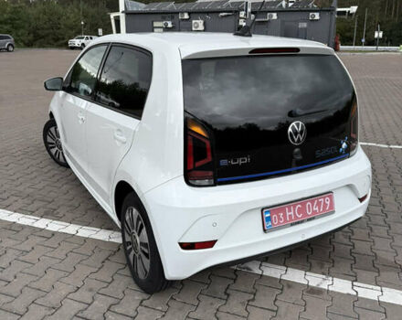 Белый Фольксваген e-up, объемом двигателя 0 л и пробегом 95 тыс. км за 12500 $, фото 11 на Automoto.ua