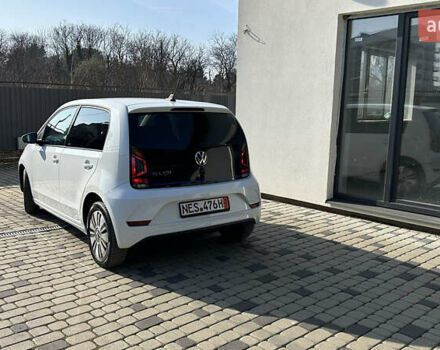 Белый Фольксваген e-up, объемом двигателя 0 л и пробегом 61 тыс. км за 12900 $, фото 17 на Automoto.ua