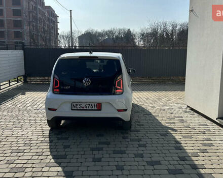 Белый Фольксваген e-up, объемом двигателя 0 л и пробегом 61 тыс. км за 12900 $, фото 18 на Automoto.ua