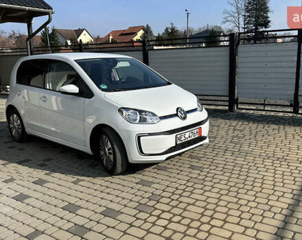 Белый Фольксваген e-up, объемом двигателя 0 л и пробегом 61 тыс. км за 12900 $, фото 12 на Automoto.ua
