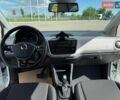 Белый Фольксваген e-up, объемом двигателя 0 л и пробегом 50 тыс. км за 12600 $, фото 23 на Automoto.ua