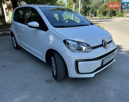 Белый Фольксваген e-up, объемом двигателя 0 л и пробегом 17 тыс. км за 14900 $, фото 4 на Automoto.ua