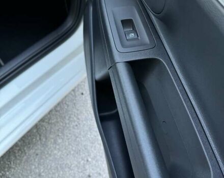 Белый Фольксваген e-up, объемом двигателя 0 л и пробегом 17 тыс. км за 14900 $, фото 32 на Automoto.ua